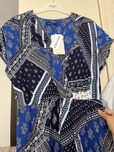 LC Waikiki Desenli elbise