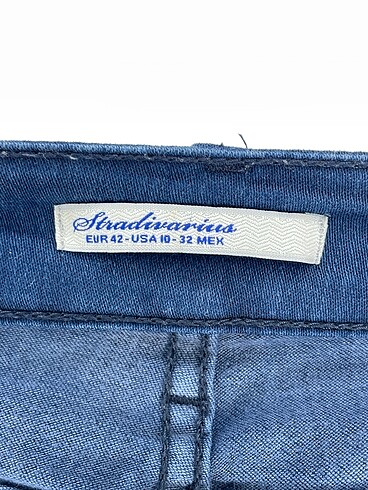42 Beden lacivert Renk Stradivarius Jean / Kot %70 İndirimli.