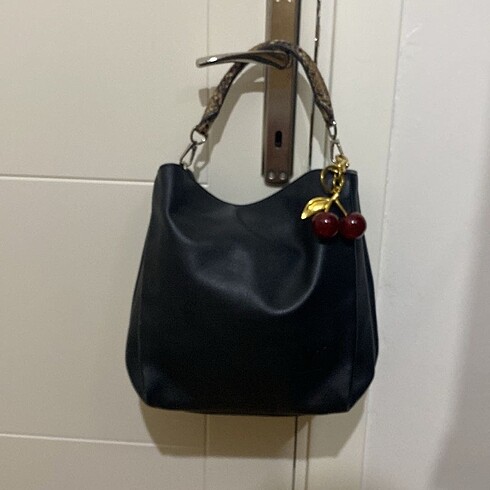 Louis Vuitton Louis Vuttion Kol Çantası