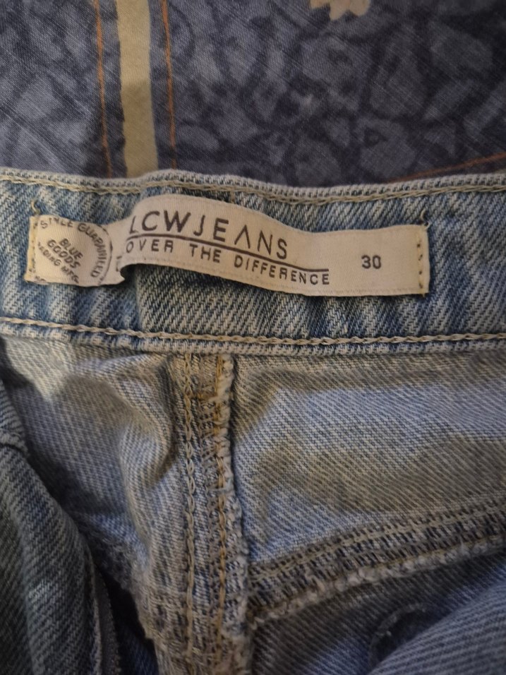 Gevşek Kesim buz mavisi Mini Kot Şort - Görsel 3