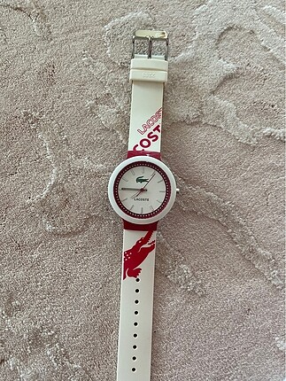 Lacoste saat