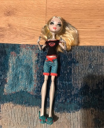 Pijamalı monster high