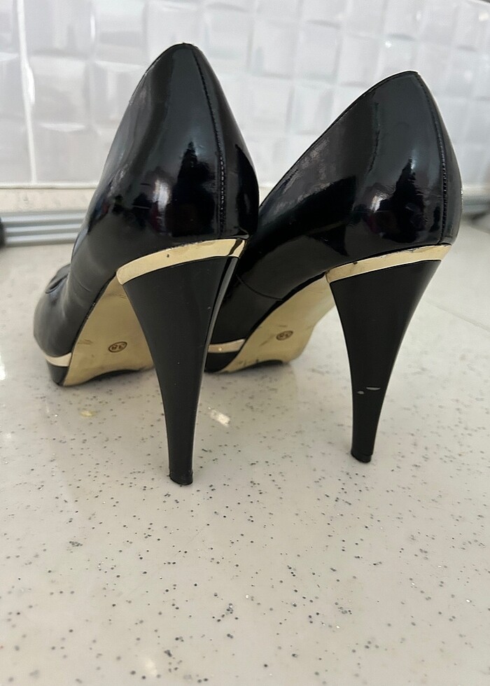 Siyah ayakkabı - Görsel 2