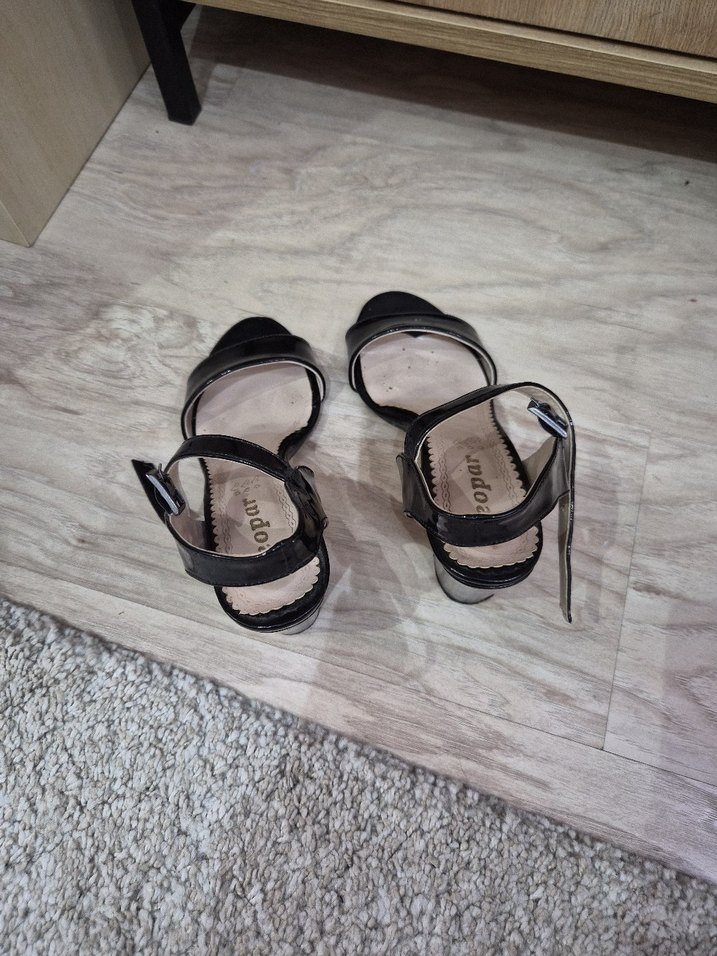 Kalın topuklu ayakkabı - Görsel 2