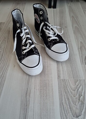 Converse spor ayakkabı