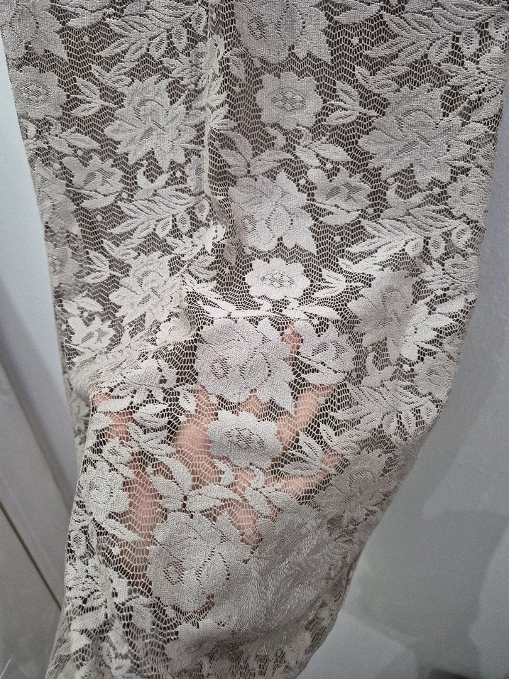 Dantel Detaylı Midi Elbise - Görsel 4