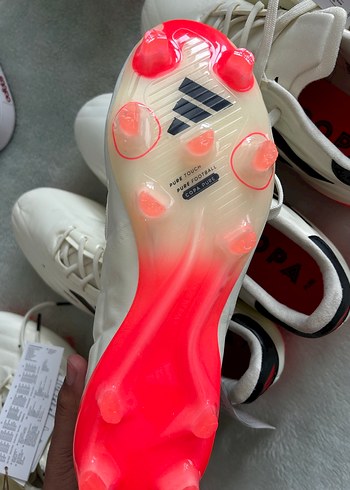 Beyaz adidas copa 42, 40,5 ve 40 var tam prof - Görsel 8