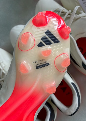 Beyaz adidas copa 42, 40,5 ve 40 var tam prof - Görsel 9