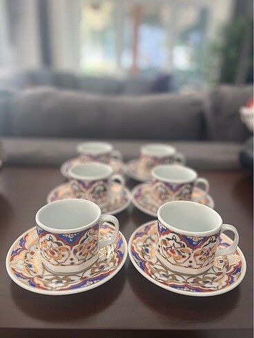 Güral Porselen 12 parça Nescafe Takımı.
