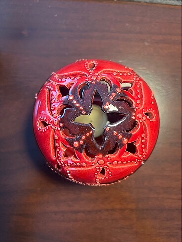 Beden bordo Renk 1adet Tealight Nar mumluk+1adet Nar Obje.