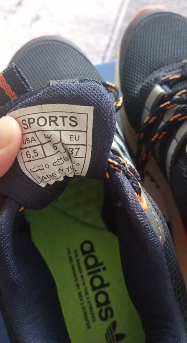 Adidas spor ayakkabı - Görsel 4