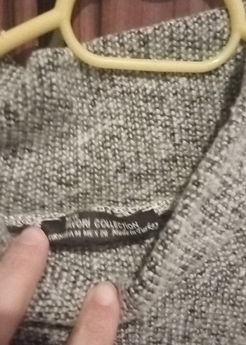 Nakışlı Gri Triko Kadın süveter. Ürün hiç kullanılmadı. - Görsel 3