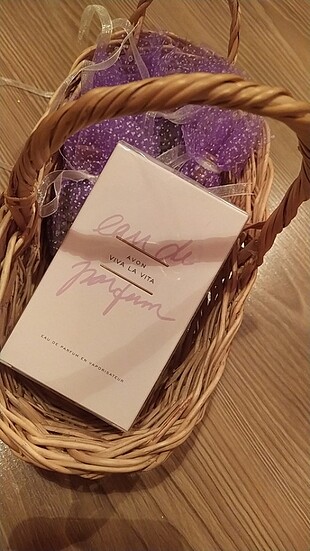 Viva la vita avon kadin parfum