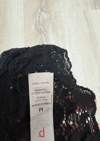Penti Siyah Dantel Gotik Bralet