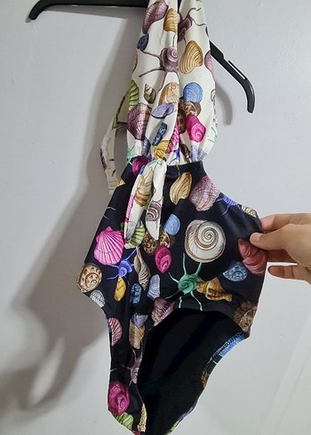 Midye Desenli Boyundan Bağlamalı Mayo - Görsel 4