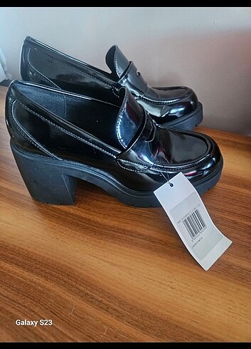 Mango Topuklu kalın taban Oxford/loafer