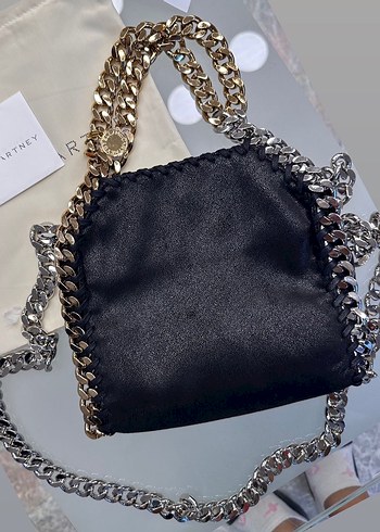 Stella McCartney Siyah Zincir Detaylı Çanta