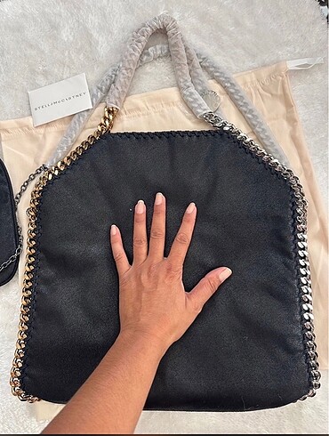 Stella McCartney ozel ilandir en buyuk boydur 38 40 cm arasi