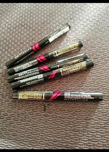Maybelline Maybelline eyleyner