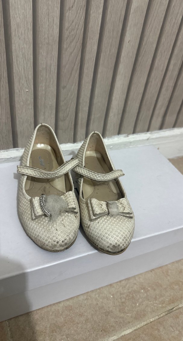 Kız Çocuk Beyaz Tokalı Babet Ayakkabı - Görsel 3