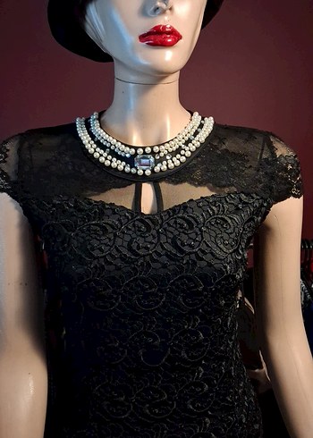 Siyah güpür yakası inci detaylı  Abiye Elbise - Görsel 2