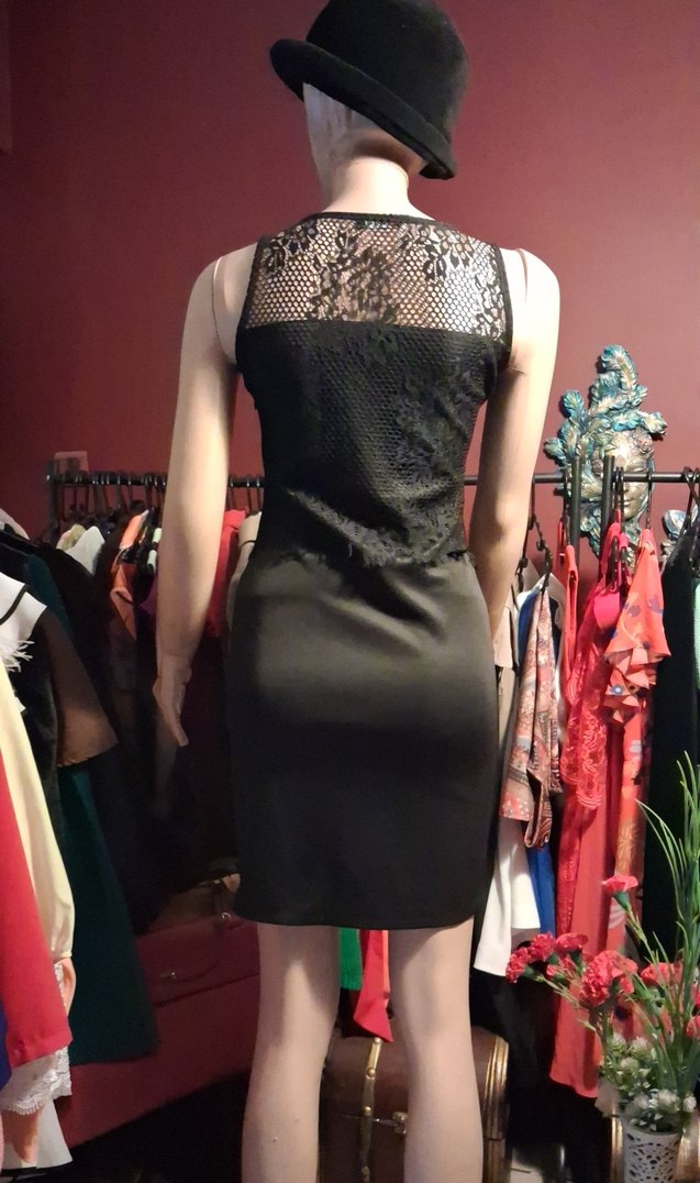 Siyah üst kısmı dantel detaylı abiye elbise - Görsel 4