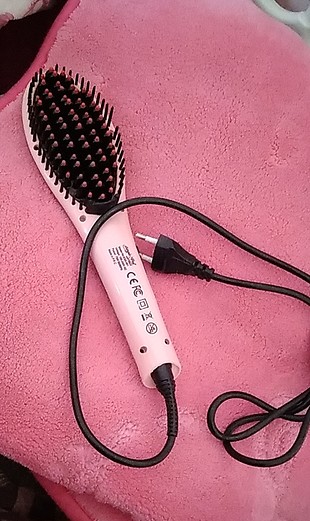 FAST HAIR STRAIGHTENER