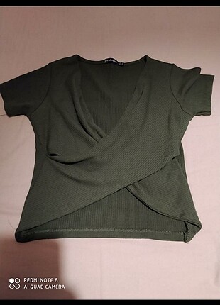 Stradivarius Stradivarius haki S 36 crop top büstiyer