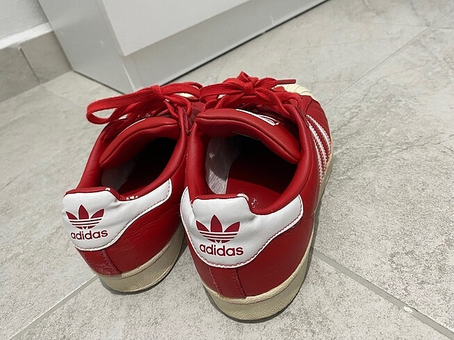 38,5 Beden kırmızı Renk Kırmızı adidas süperstep spor ayakkabı