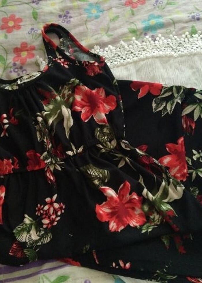 300 tl kırmızı/siyah uzun elbise - Görsel 2