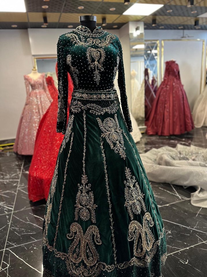 Boncuk İşlemeli Uzun Yeşil Kadın Kına Elbisesi - Görsel 2