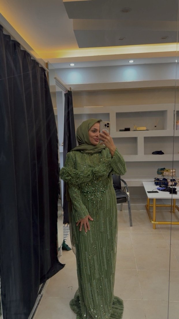 Kadın Uzun Kollu İşlemeli Uzun Abiye Elbise - Görsel 3