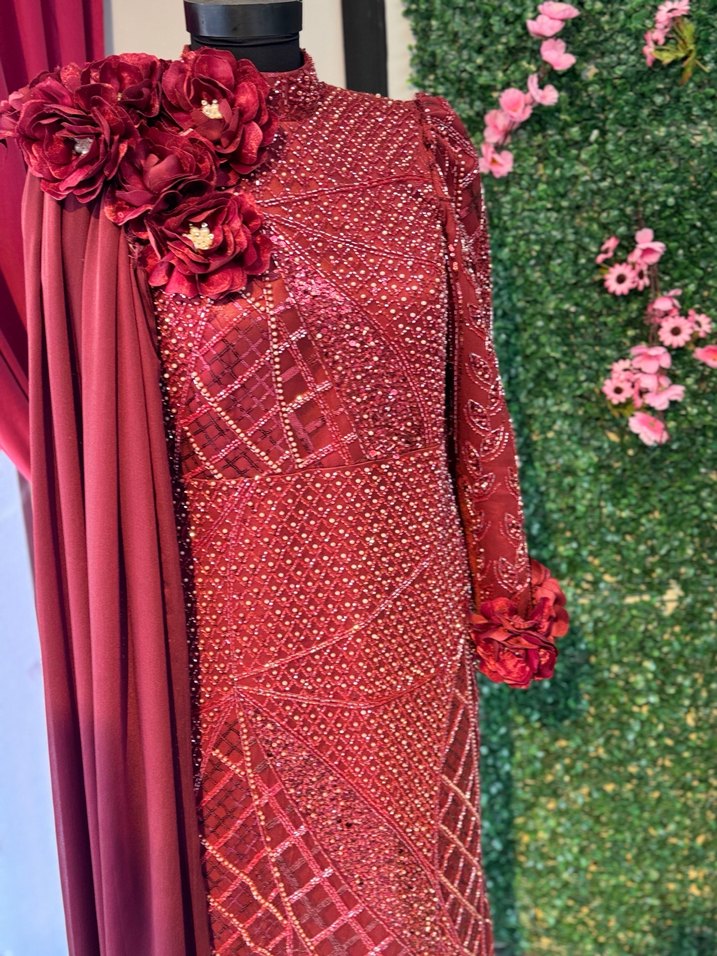 Bordo İşlemeli Uzun Abiye Elbise - Görsel 2