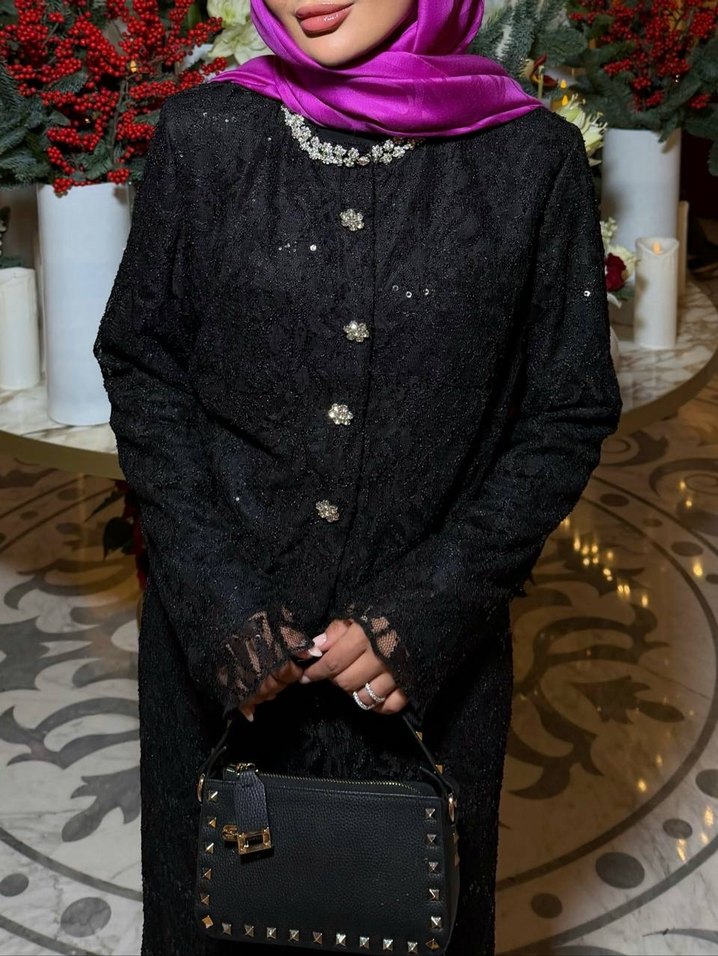 Uzun Siyah İşlemeli Kadın Kaban - Görsel 2