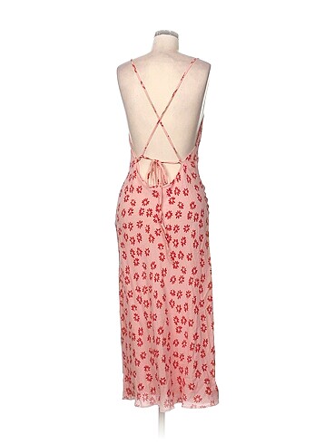xl Beden Bershka Uzun Elbise %70 İndirimli.