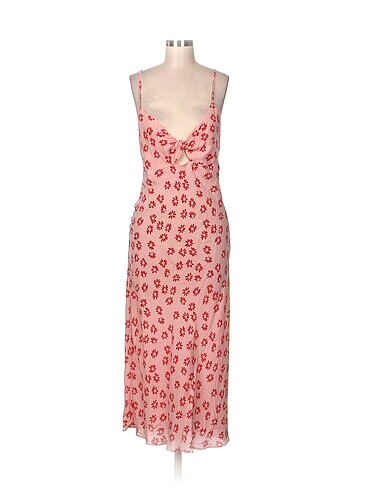 Bershka Uzun Elbise %70 İndirimli.
