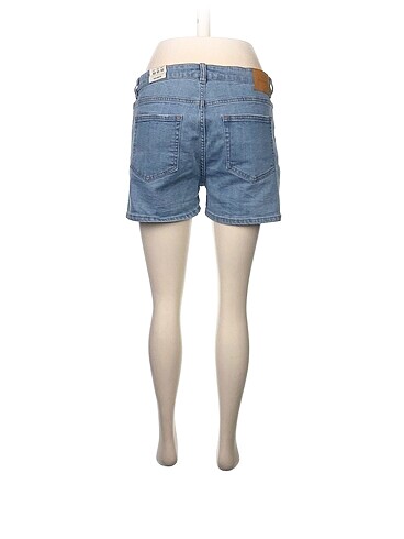 42 Beden Pull and Bear Jean / Kot Şort %70 İndirimli.