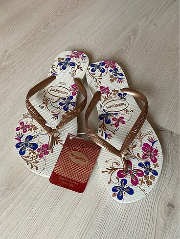 Havaianas Terlik ETİKETLİ SIFIR