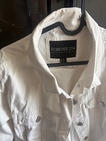 Forever 21 beyaz kot ceket