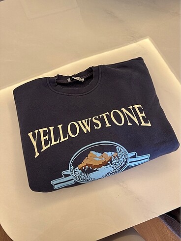 YELLOWSTONE Sweatshirt