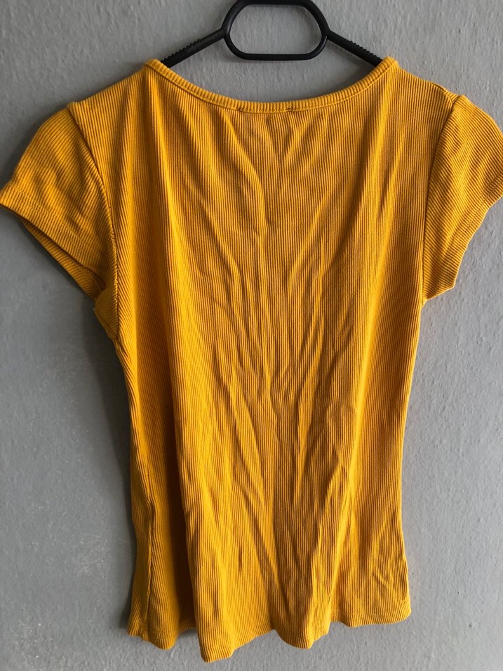 V Yaka büzgülü Kısa Kollu Basic Tişört - Görsel 3