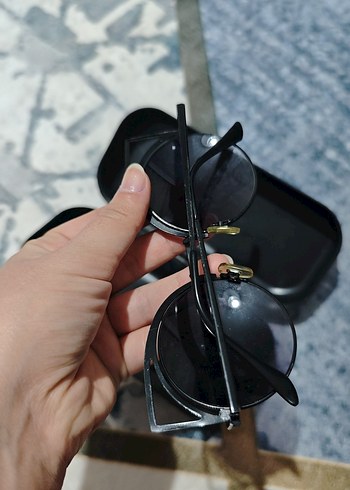 Parlak Siyah Gotik Kadın Güneş Gözlüğü - Görsel 2