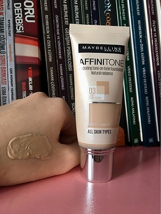 Maybelline Affinitone Fondöten