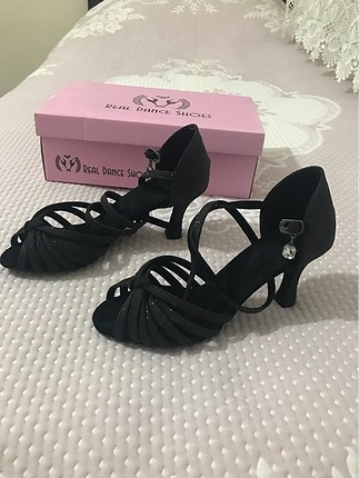 Dans ayakkabısı 37 numara 150 tl