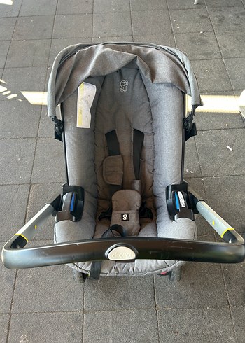 Doona Bebek Arabası ve isofix bazası - Görsel 3