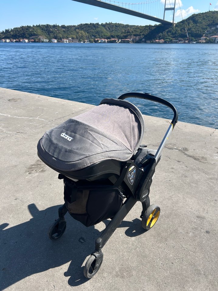 Doona Bebek Arabası ve isofix bazası - Görsel 2