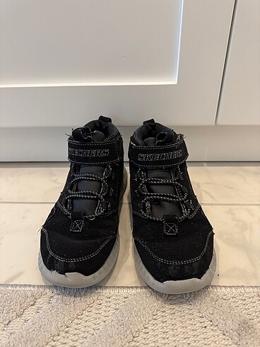 Skechers Skechers bot
