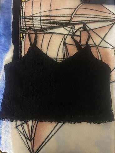 Dantelli crop