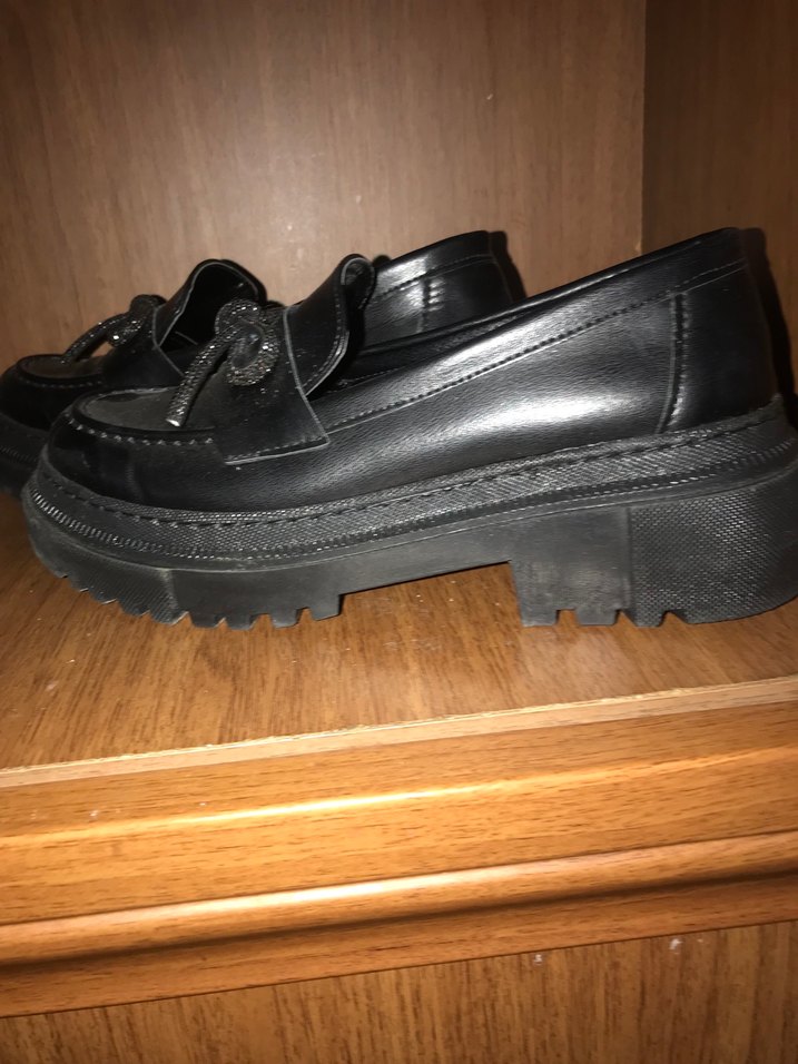 Tokalı Siyah Bayan ayakkabı - Görsel 2