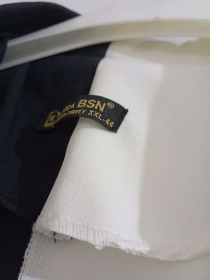 Kadın Siyah-Beyaz Düğmeli Blazer Ceket - Görsel 4